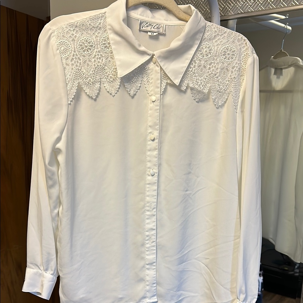 Vintage White Lace Detail Women's Top